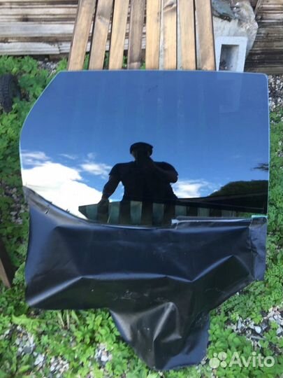 Стекло задней правой двери лада Веста св