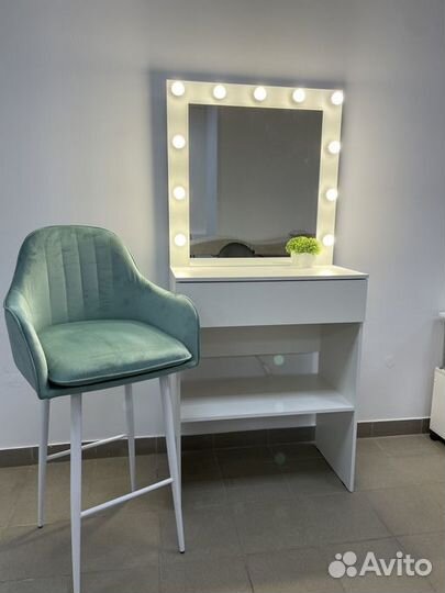 Стол визажный С 1 ящиком
