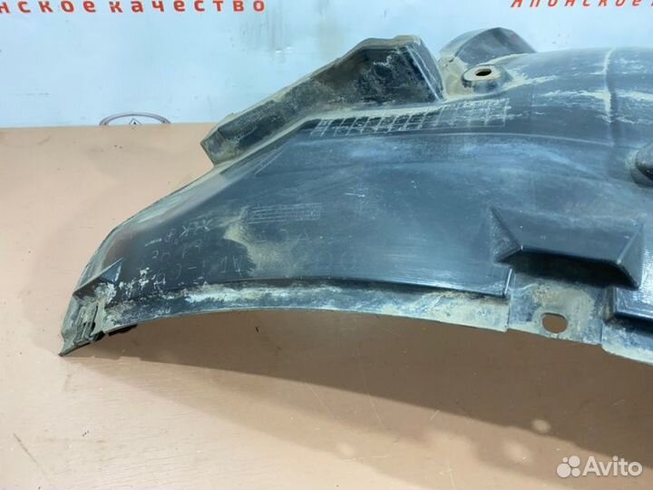 Подкрылок зад часть передний левый Infiniti Qx70
