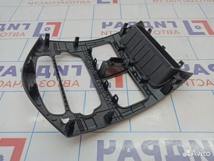 Накладка торпедо Ravon R2 42352408