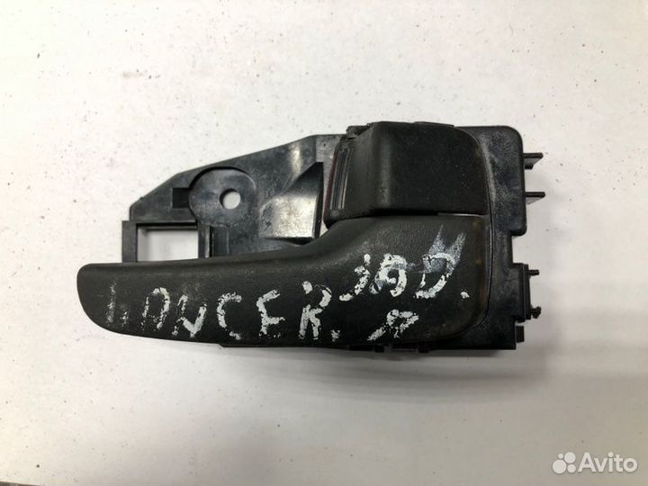 Ручка двери внутренняя задняя правая Mitsubishi