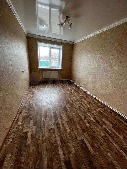 2-к. квартира, 52 м², 1/2 эт.