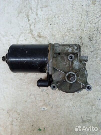 Моторчик стеклоочистителя передний