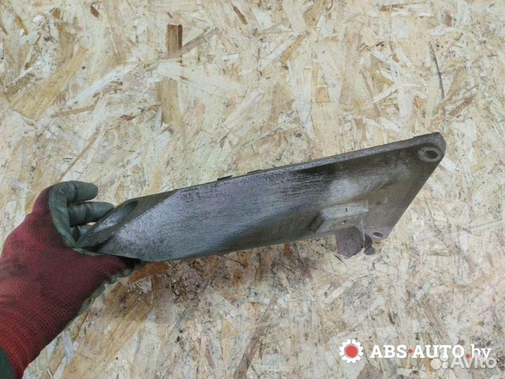 Кронштейн двигателя BMW X5 E53 рест. 2005 6761565