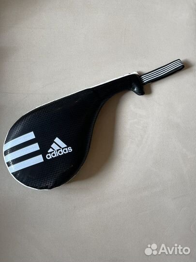 Лапы ракетки для единоборств