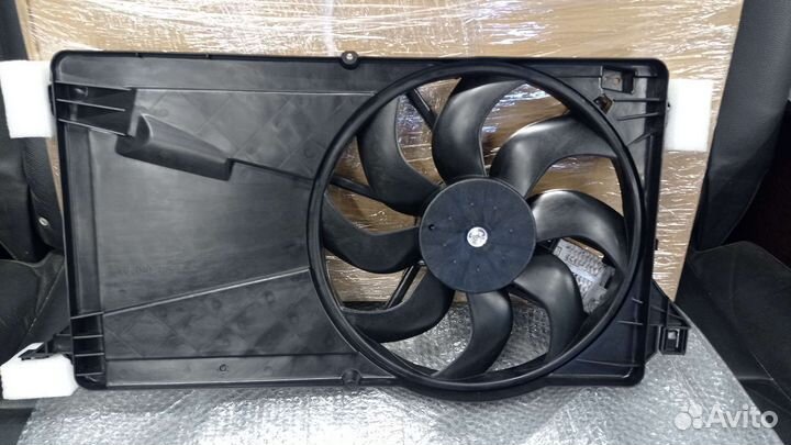 Вентилятор радиатора Ford Focus 2 новый
