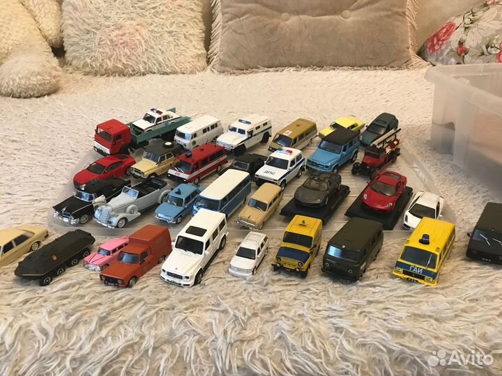Модели машинок 1:43 (цена за все)