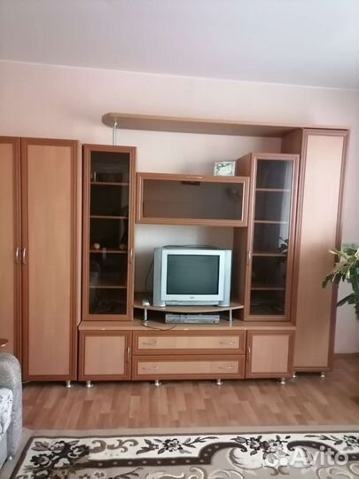 Стенка в гостиную бу