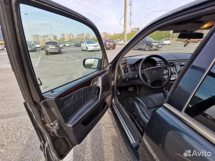 Mercedes-Benz E-класс 2.0 AT, 1998, 444 331 км