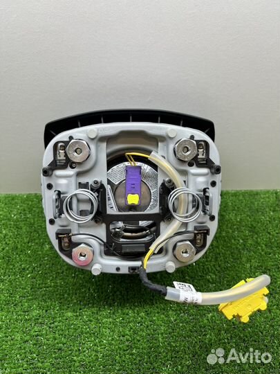 Подушка безопасности в руль Skoda Octavia A5