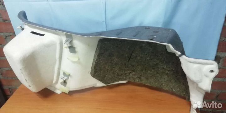 Обшивка багажника Тойота Харриер, Лексус