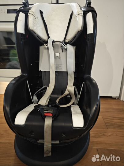 Детское автокресло 9-18кг Maxi Cosi Tobi