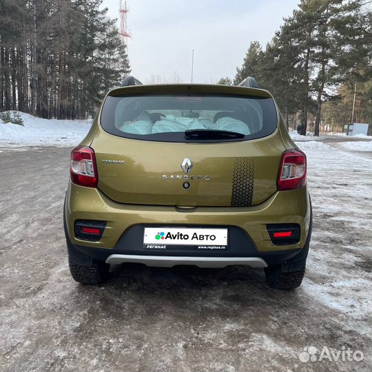 Renault Sandero Stepway 1.6 AT, 2018, 127 988 км