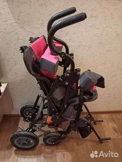Прогулочная инвалидная коляска для детей