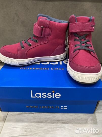 Кроссовки для девочки новые