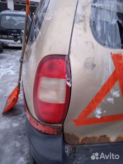 Фонарь задний левый niva chevrolet
