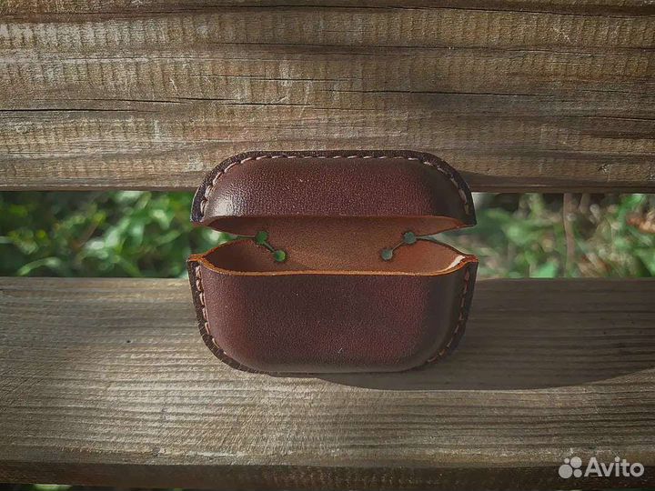 Кейсы из натуральной кожи