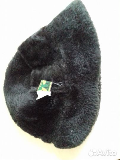 Зимняя меховая шапка