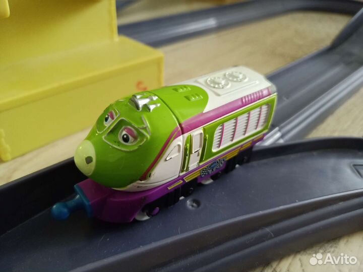 Железная дорога с запуском паравозика