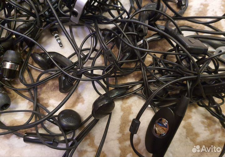 Наушники проводные