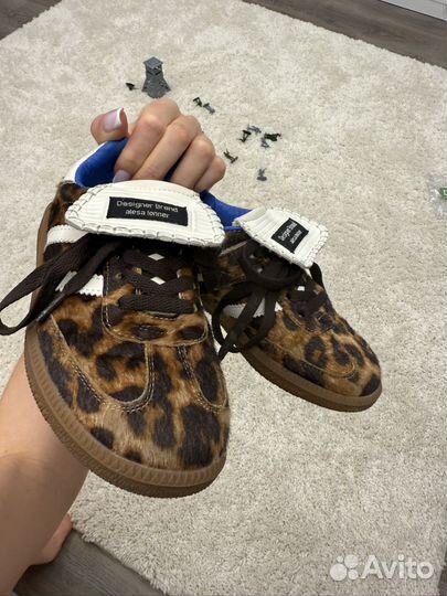 Кроссовки детские