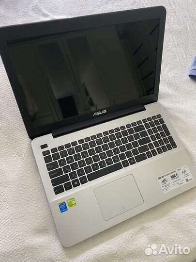 Ноутбук asus x555l