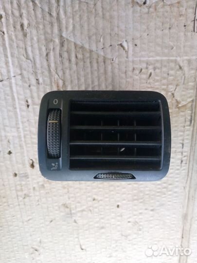 Дефлектор панели правый Volkswagen Passat B5