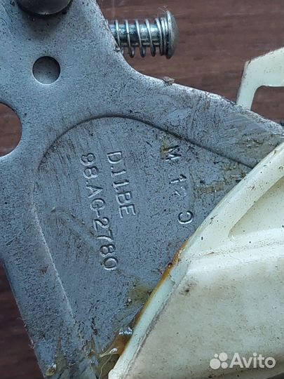 Рычаг стояночного тормоза Ford Focus l