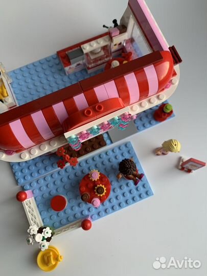 Lego Friends 3061 Кафе в городском парке и 41034