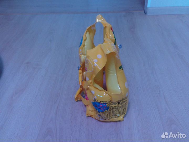 Детский надувной жилет для плавания