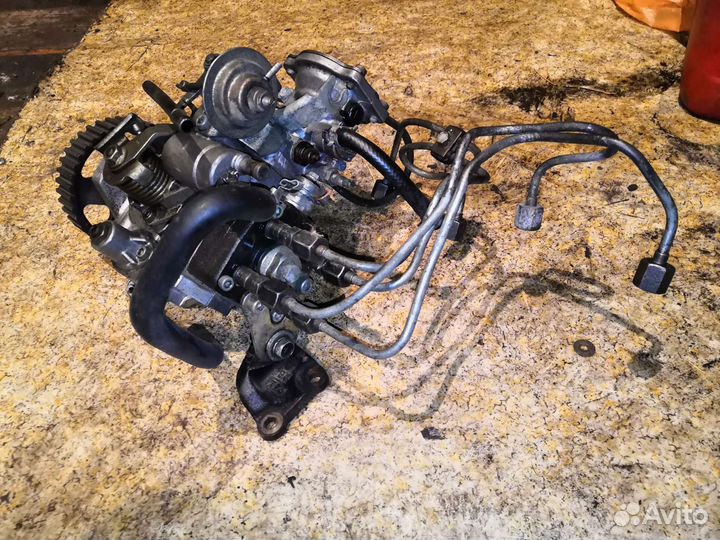 Насос топливный toyota 22100 1c070