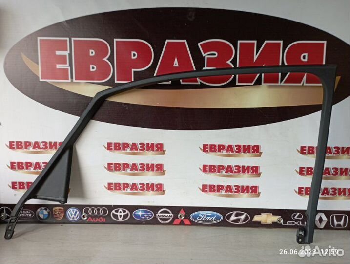 Накладка рамки двери задняя левая Lexus Rx350 2010