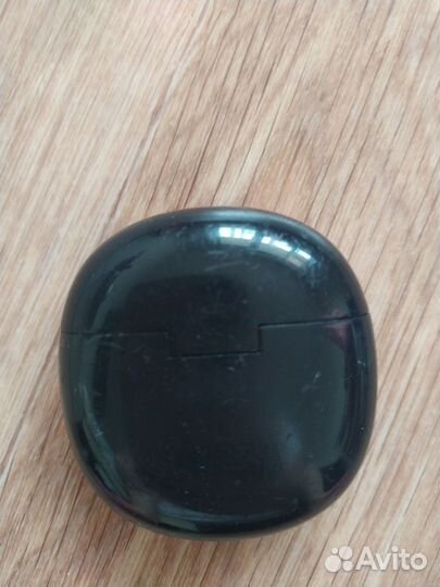 Зарядный бокс-кейс для наушников