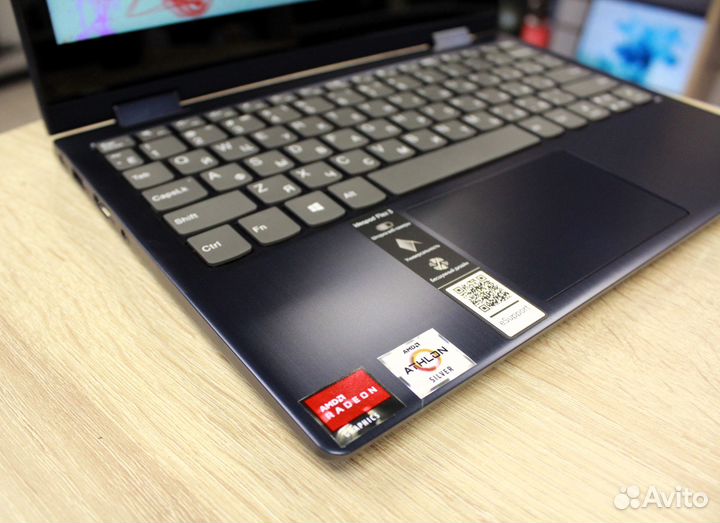 Редкий сенсорный ультрабук Lenovo (11.6 FHD)