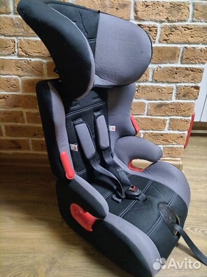 Детское автокресло siger