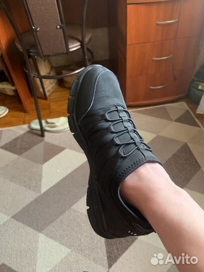 Кроссовки женские 38 размер