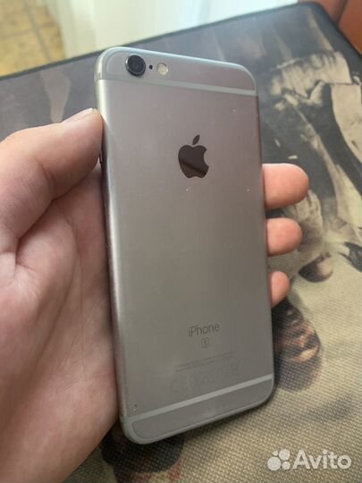 Телефон iPhone 6s