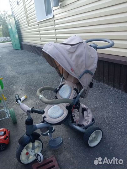 Детский велосипед с ручкой