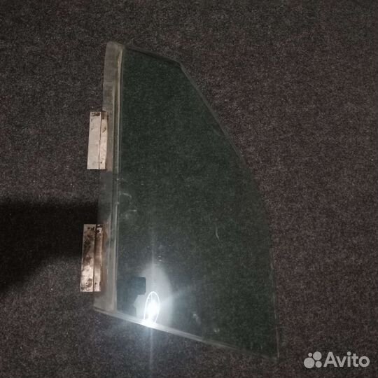 Стекло переднее левое е36 седан