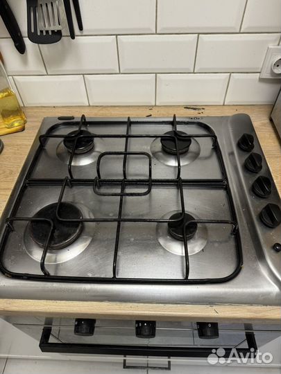 Газовая варочная панель 4 конфорки indesit