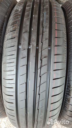 Yokohama BluEarth AE50 SUV 215/65 R17 99V