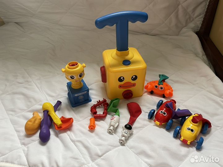 Машинка с надувными шарами