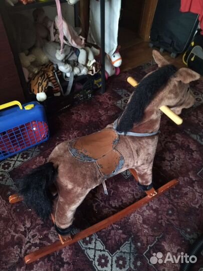 Детская качалка лошадь