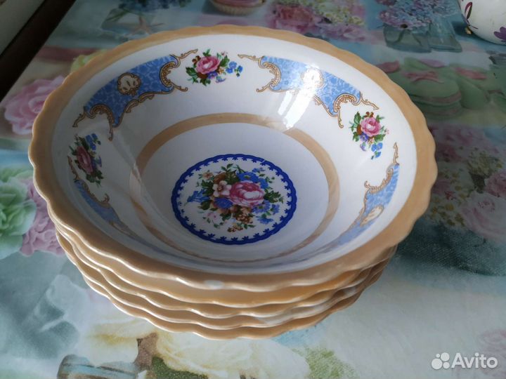 Набор посуды(тарелки)