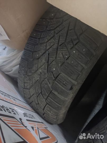 R17 Gislaved Frost 225/50, PCD 5x112 DIA 66.6