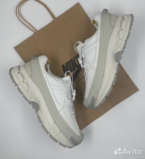 Кроссовки nike air zoom vomero 5 (41-45)