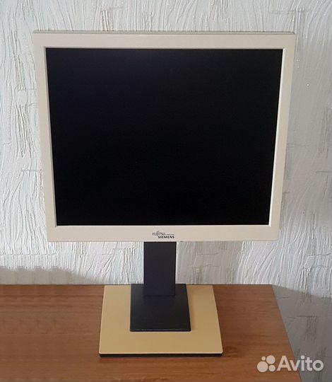 Монитор 17 ЖК Siemens