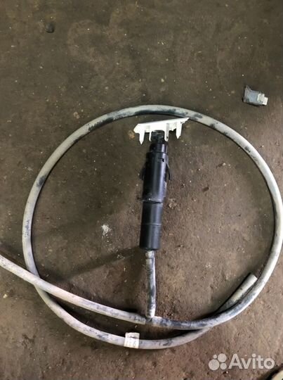 Форсунка омывателя фар Джетта 6