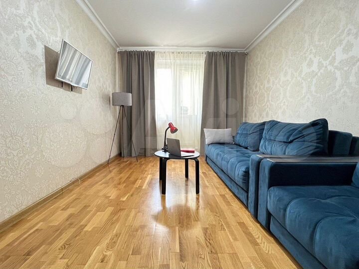 2-к. квартира, 60 м², 7/14 эт.
