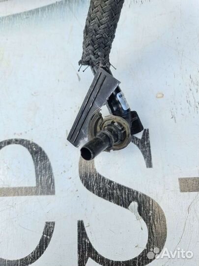 Вакуумная трубка Mercedes W212